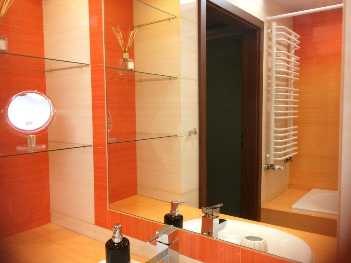 Ferienwohnung Apartament "Cleopatra" Z Garazem Podziemnym, Faktury Vat Kielce Exterior foto