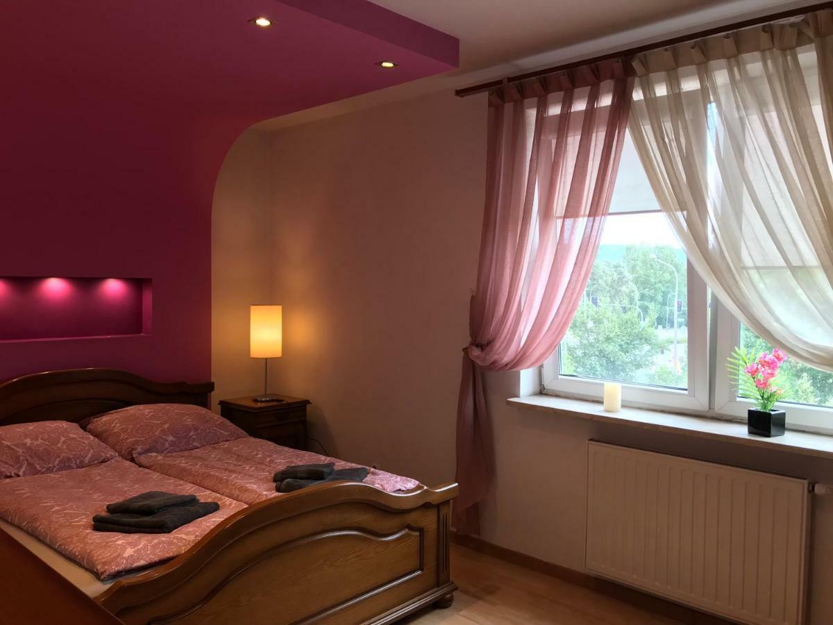 Ferienwohnung Apartament "Cleopatra" Z Garazem Podziemnym, Faktury Vat Kielce Exterior foto
